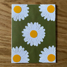 Load image into Gallery viewer, Daisy Card
